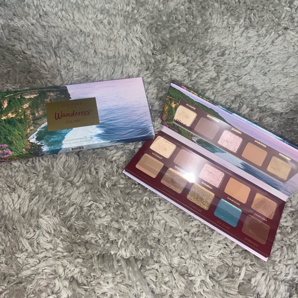 NEW WANDER BEAUTY WANDRESS ESCAPE EYESHADOW PALETTE!!